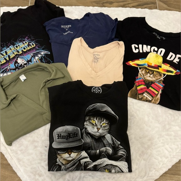 mixture Tops - 💥SALE💥Juniors mix and match bundle size small T-shirt.